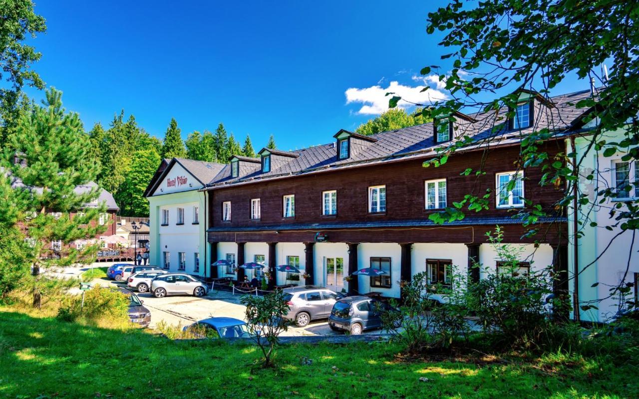 Hotel Dzban Карлова-Студанка Экстерьер фото
