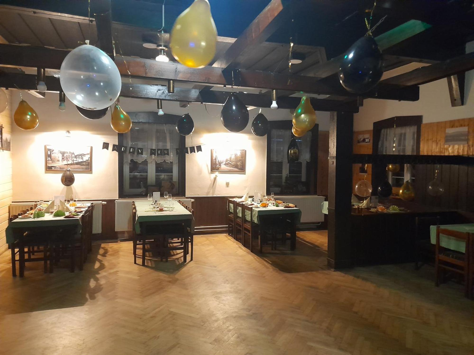 Hotel Dzban Карлова-Студанка Экстерьер фото