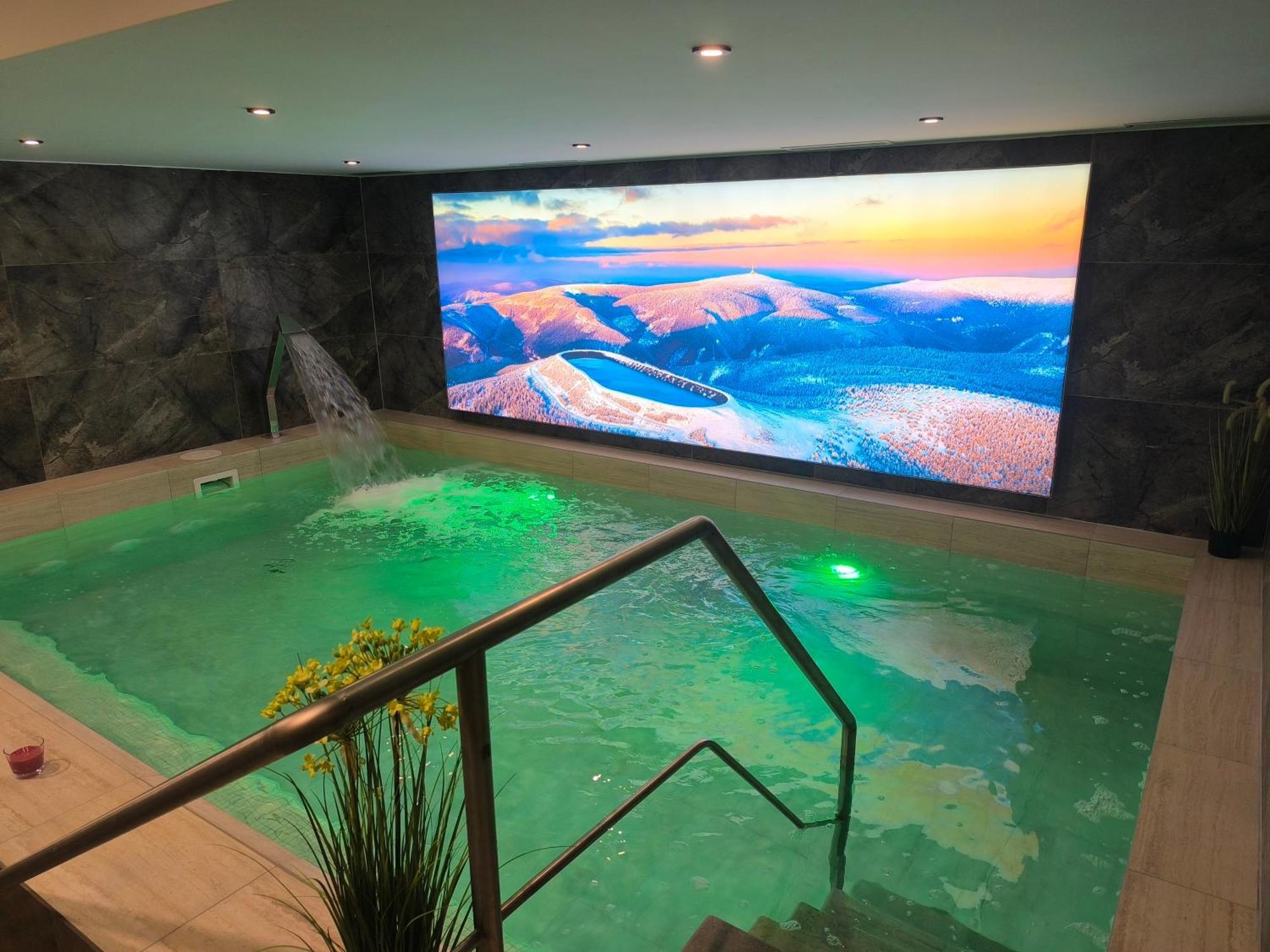 Hotel Dzban Карлова-Студанка Экстерьер фото